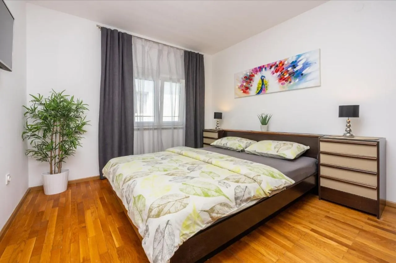 Apartments Lino Selce