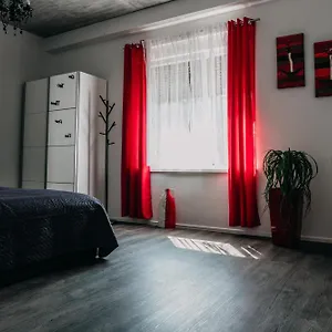 Lora & Lana Apartman Ljubljana