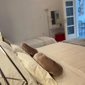 Sara Apartman Trogir