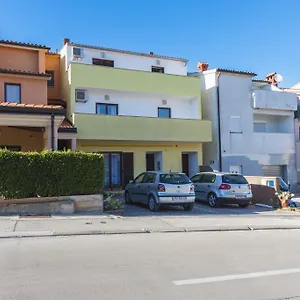 Milos Apartman Pula