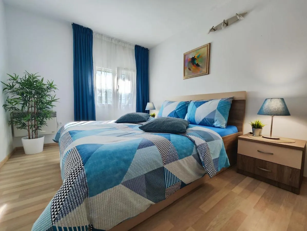 Apartments Lino Selce