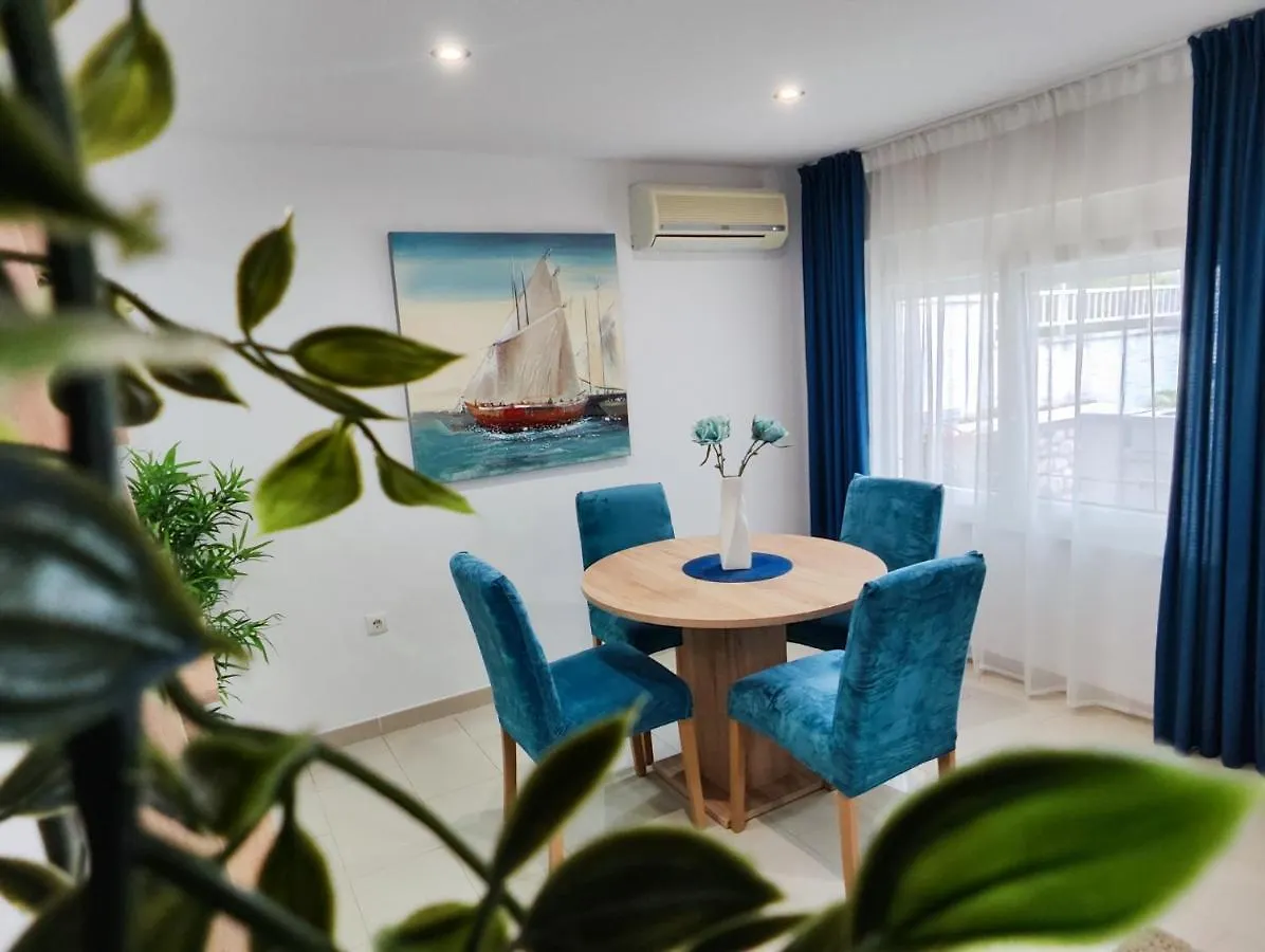 Apartments Lino Selce 0*,
